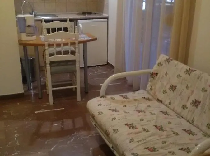 Alexandros & Διαμέρισμα Χανιά