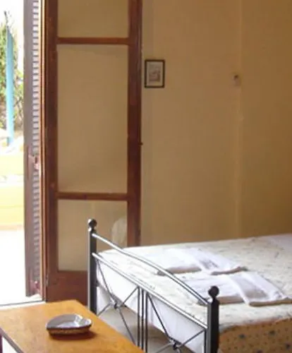 Alexandros Studios & *